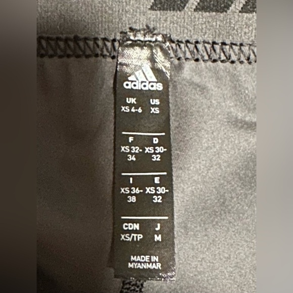 Adidas Women’s Size XS Black Zebra Print Leggings EUC - Picture 3 of 7